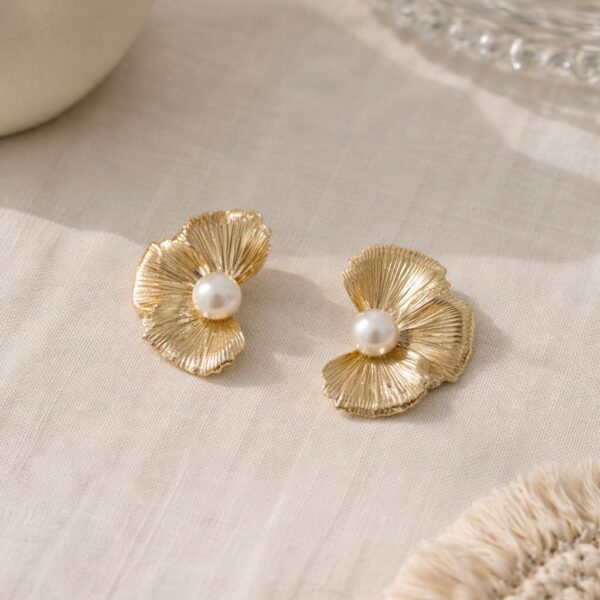 Topo flor Naciente escenario Moiras