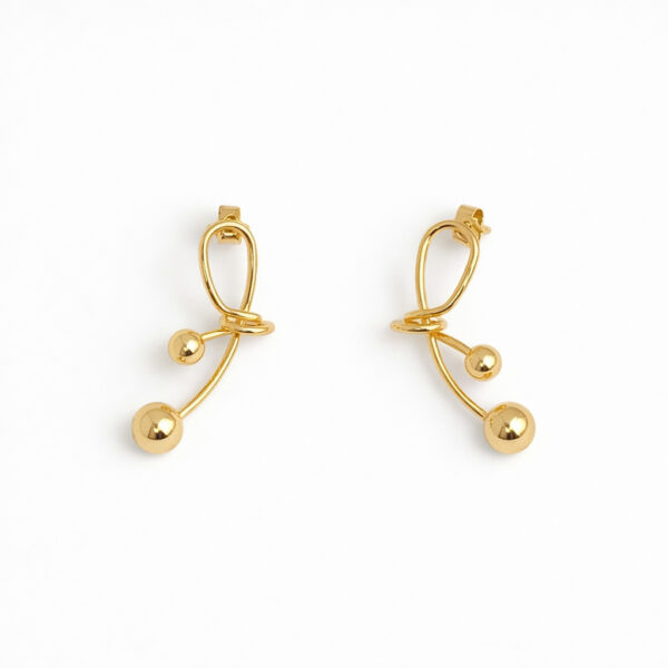 Aretes Topo Nudo Moiras